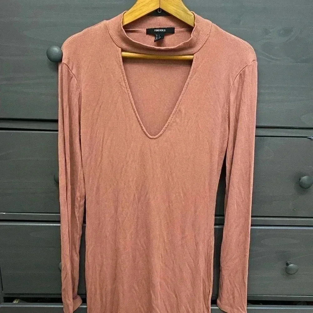 Ribbed dress - Picture 1 of 4